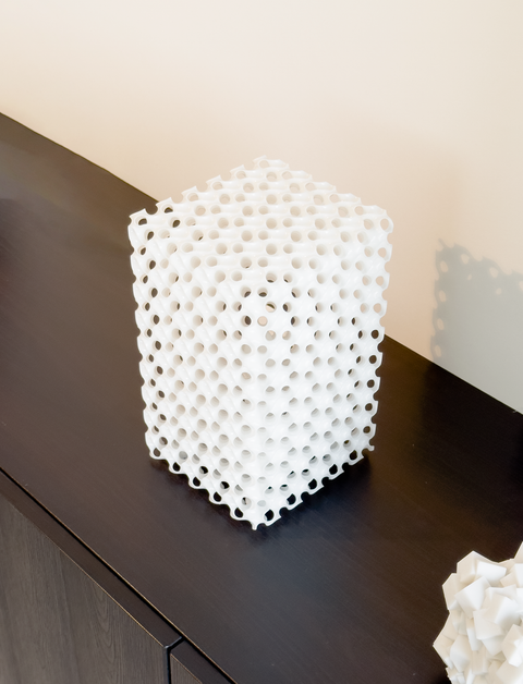 Schwarz Minimal Surface #1 table lamp — 3D-printed minimal-surface lattice in white EcoLux resin